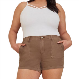 NWT Torrid Chino Shorts Size 24